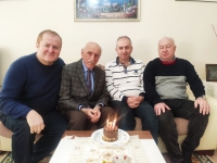 TEMAD G&ouml;lc&uuml;k şubesi y&ouml;netimi olarak &uuml;yemiz 1934 doğumlu 52 Mzn Hasan İNCİRCİOĞLU nu ziyaret ederek doğum g&uuml;n&uuml;n&uuml; kutladık...